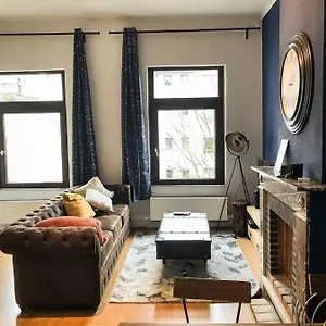 https://unique-appartement-moderne-pour-une-visite-de-bxl-pied.brusselshotelsbook.com